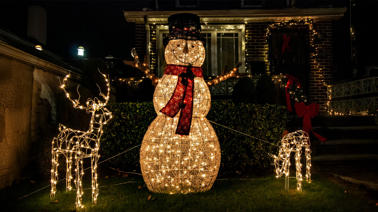 Outside xmas decorations